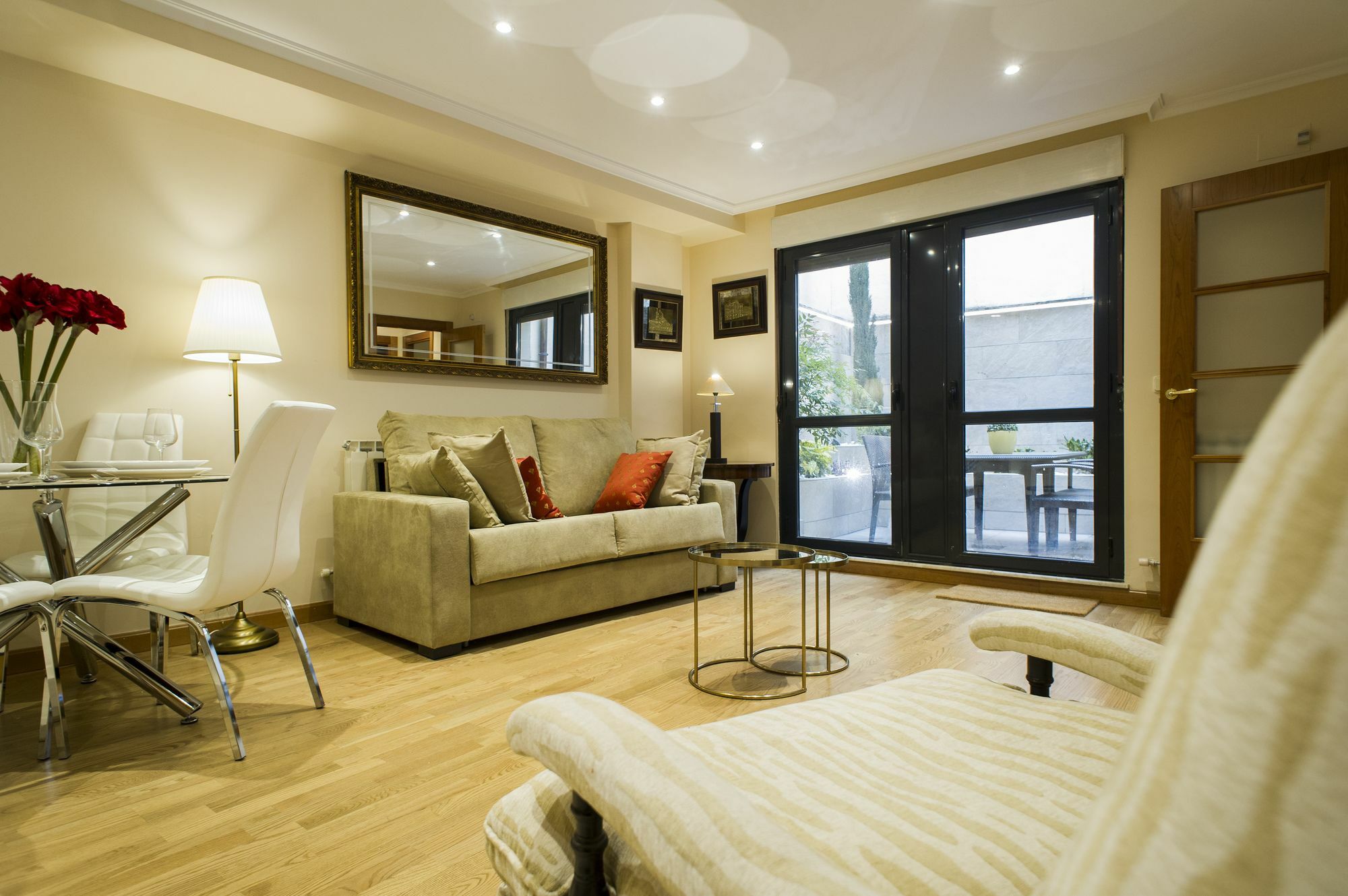 Rent Apartments Salamanca Cervantes 47 מראה חיצוני תמונה